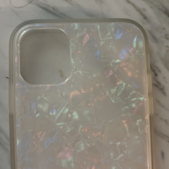 iPhone 11 case - Picture 3 of 6